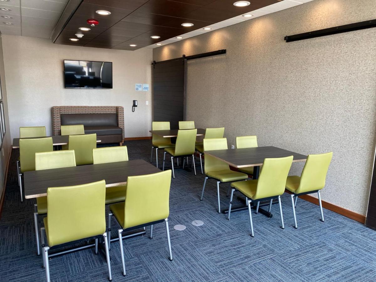 Holiday Inn Express & Suites - Michigan City By Ihg Ngoại thất bức ảnh