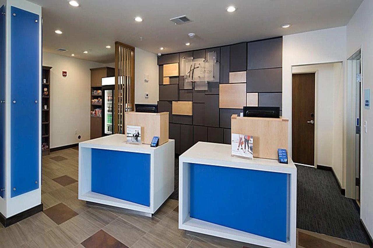 Holiday Inn Express & Suites - Michigan City By Ihg Ngoại thất bức ảnh